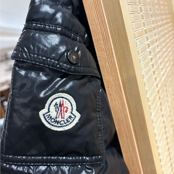 Moncler BADY SHORT DOWN JACKET - Picture 9 of 13